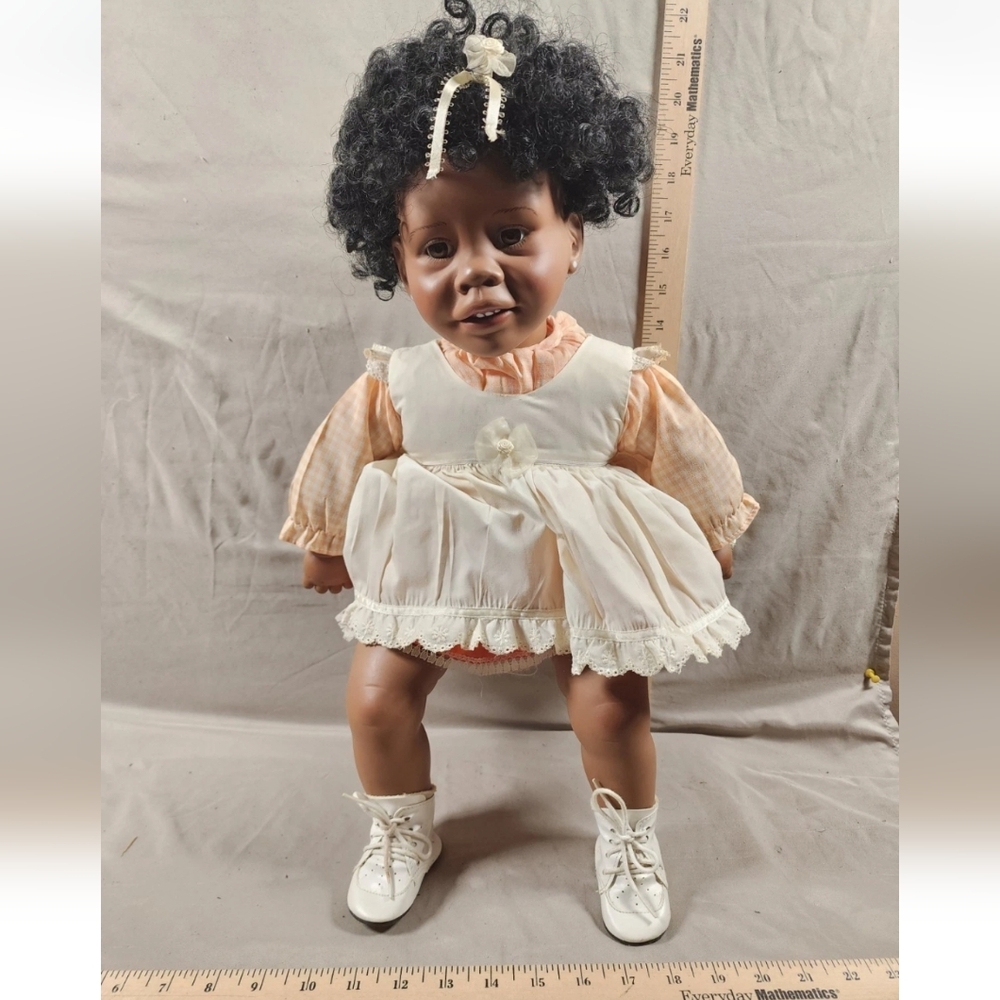 Vintage 1983 Lee Middleton Signed Amanda African American Baby Doll 22in